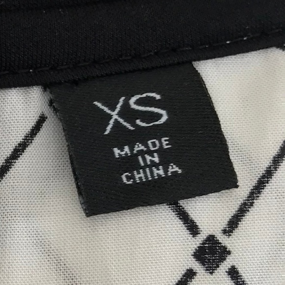 Cynthia Rowley Black/White Diamond Pattern Blouse - Picture 7 of 7